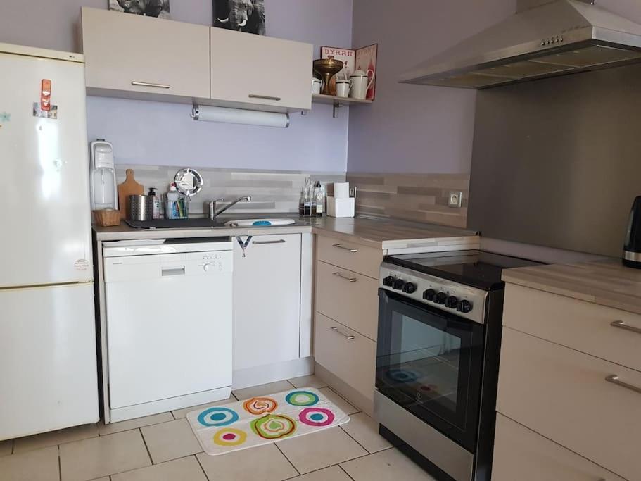 Appartement Rdc Avec Terrasse Epinac-les-Mines Екстериор снимка